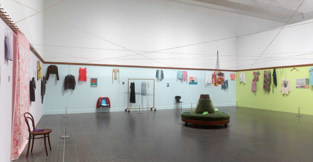Dominique Gonzalez-Foerster, euqinimod & costumes, 2014