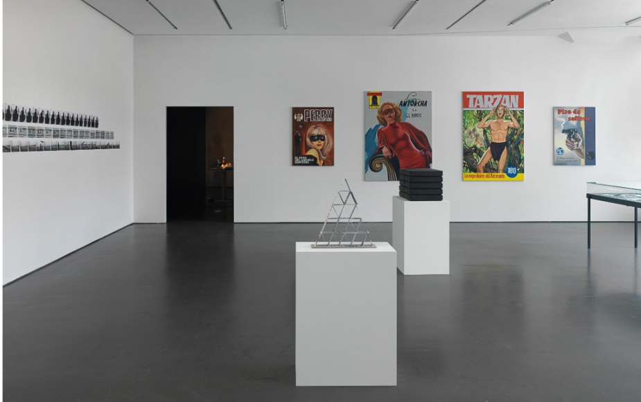 Hans-Peter Feldmann, Installation view: An Art Exhibition, Kunsthalle Düsseldorf, 2010