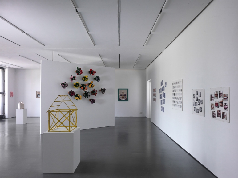 Hans-Peter Feldmann, Installation view: An Art Exhibition, Kunsthalle Düsseldorf, 2010