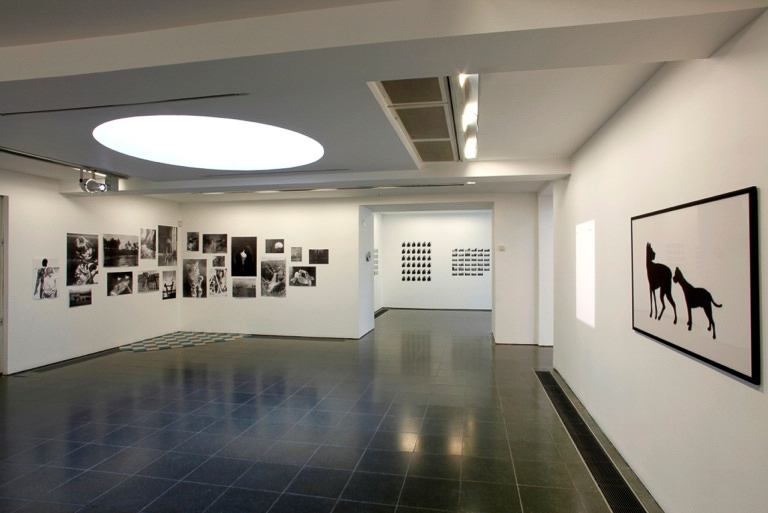 Hans-Peter Feldmann, Installation view: Serpentine Gallery, London, 2012
