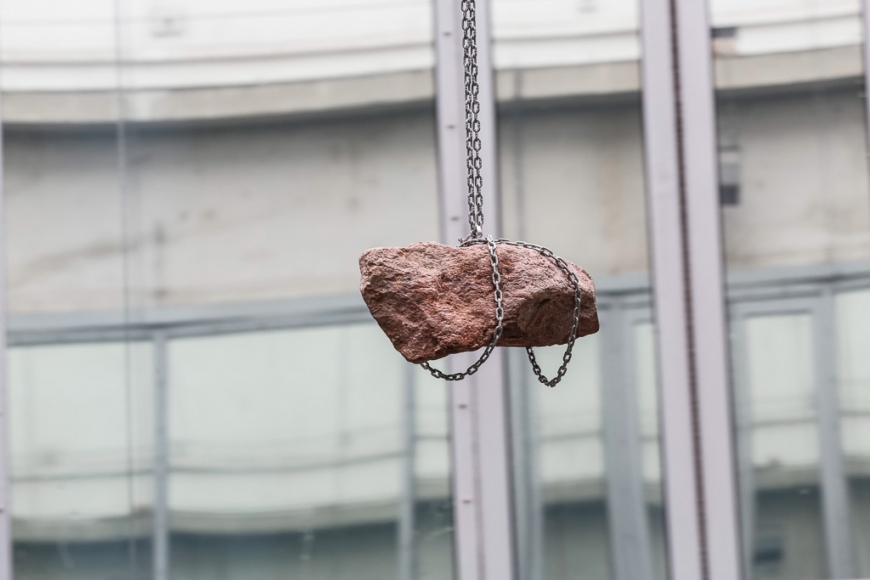 Alicja Kwade, The Void of the Moment in Motion, Installation at Schirn Kunsthalle Frankfurt