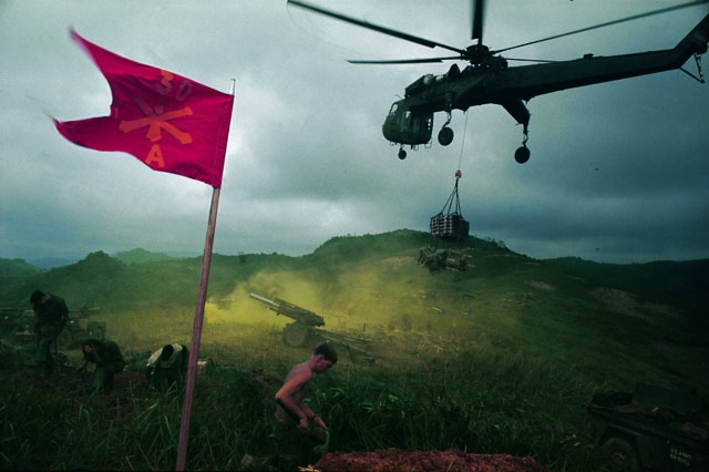 Larry burrows Relief of Khe Sanh, 1968