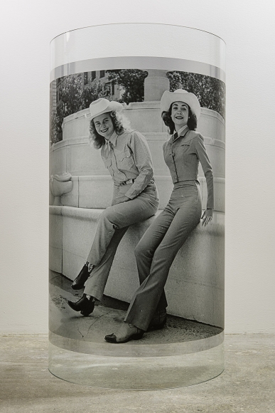 Servane Mary, Untitled (Two Women), 2015