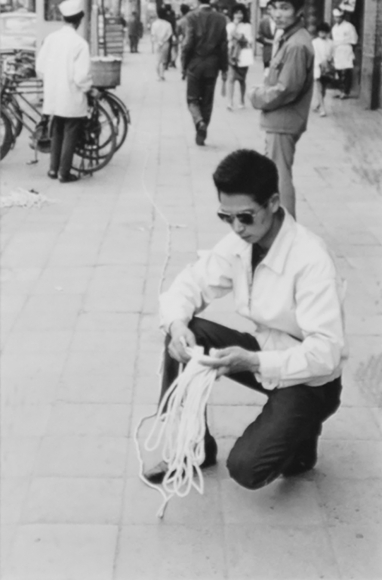 Jiro Takamatsu, Jiro Takamatsu's performance with 'string' in The 6th Mixer Plan., 1963