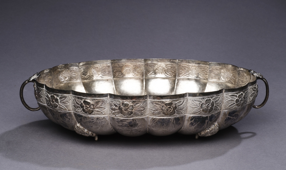 Oval Bowl with Aztec Rose Pattern
