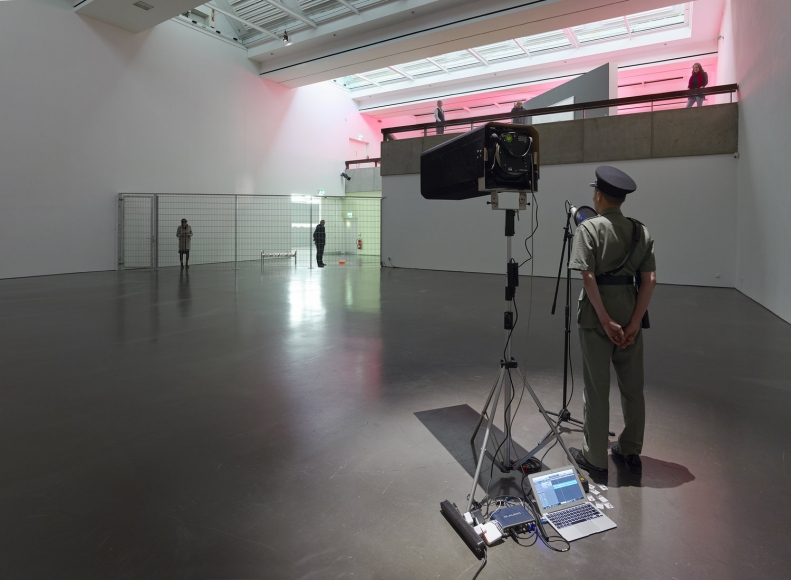 Live performance of Canon in exhibition "A dark theme keeps me here, I'll make a broken music", Kunsthalle Düsseldorf, 2016/2017., 