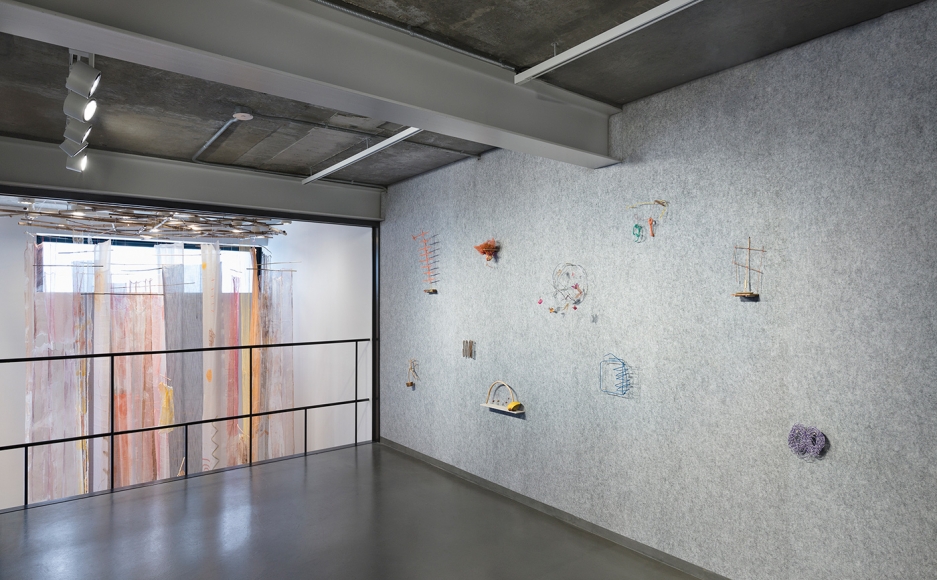 Cecilia Vicuña: Quipu Girok (Knot Record), Installation view, Seoul