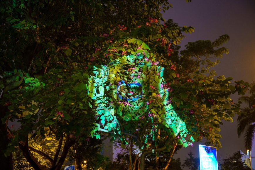 TONY OURSLER, f / •w, 2017
