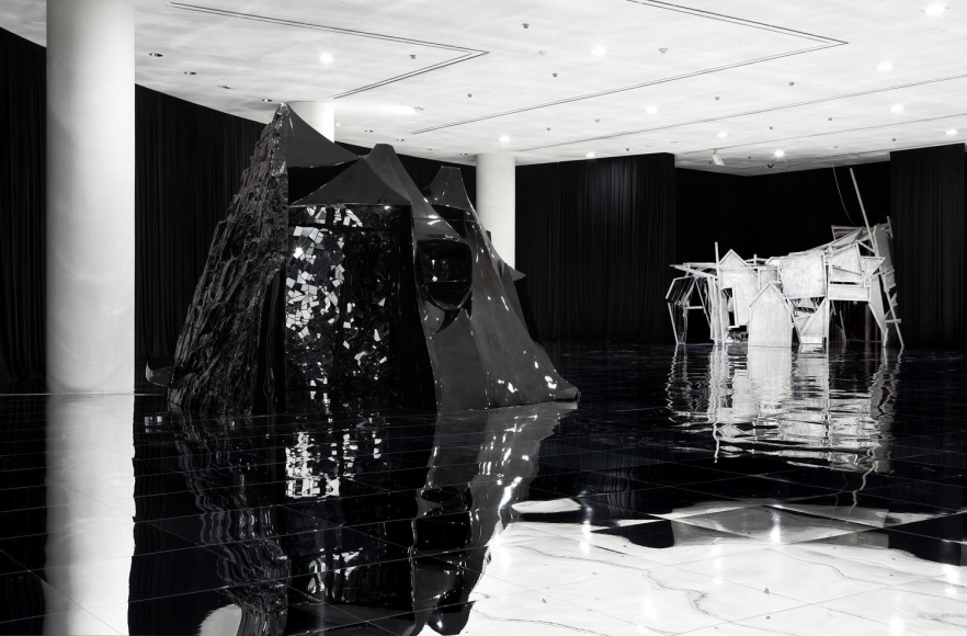 Lee Bul