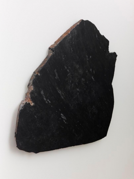 Show me, show me, 2014, Obsidian