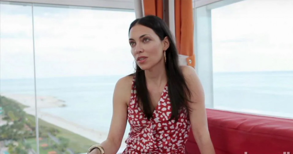 Teresita Fernández interview with Whitewall during ABMB 2011, Teresita Fernández met with Whitewall on the roof of the Gansevoort hotel during Art Basel Miami Beach 2011 to discuss her recent appointment by Barack Obama to the U.S. Commission of Fine Arts and her show at MOCA North Miami.