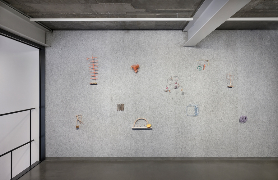 Cecilia Vicuña: Quipu Girok (Knot Record), Installation view, Seoul