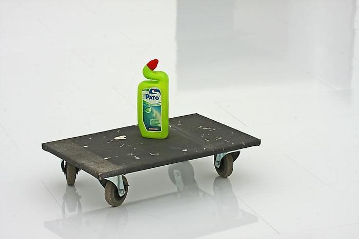 Erwin Wurm: Liquid Reality, Installation view Kunstmuseum Bonn, 2010