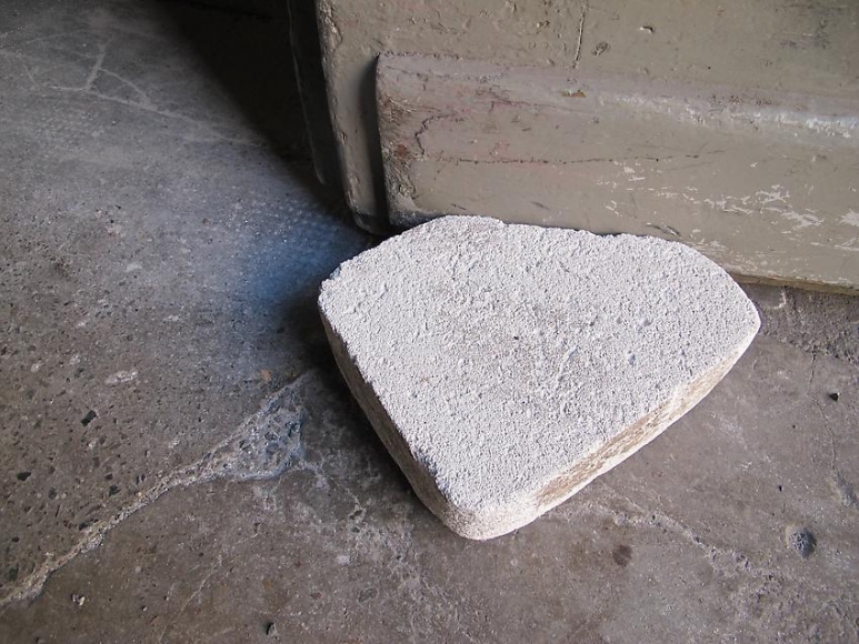 Richard Wentworth: motes to self – installation view 10, 