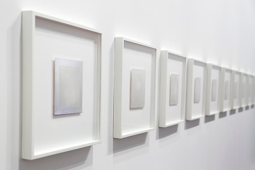 Dove Allouche: Three Seconds – installation view 3