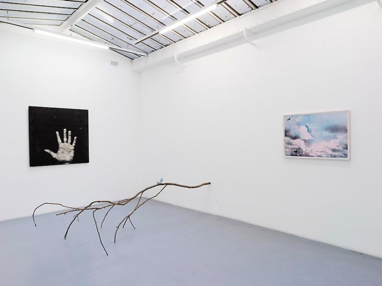 Bob and Breakfast: Robert Filliou et ses invités par François Curlet – installation view 9