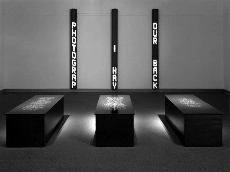 Jenny Holzer , LAMENTS, 1989
