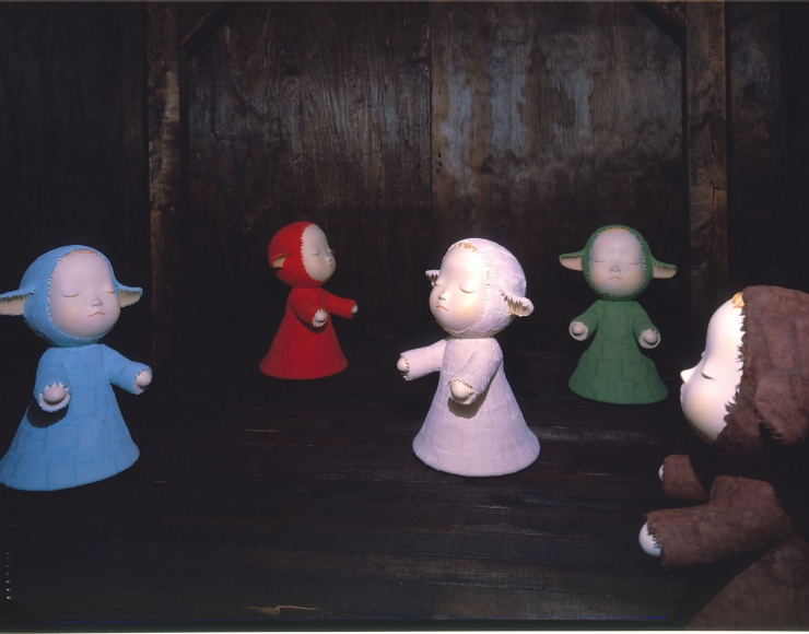 interior of wooden crate installation + dolls by yoshimoto nara