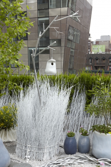 Large aluminum tree with birdhouse in opaque white, 2006, Silcone