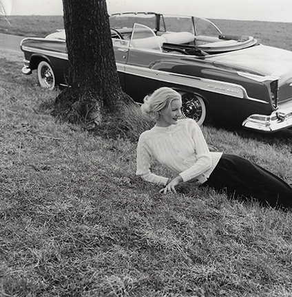 Tom Palumbo, Sunny Harnett, Chrysler New Yorker, Harper's Bazaar, July 1955