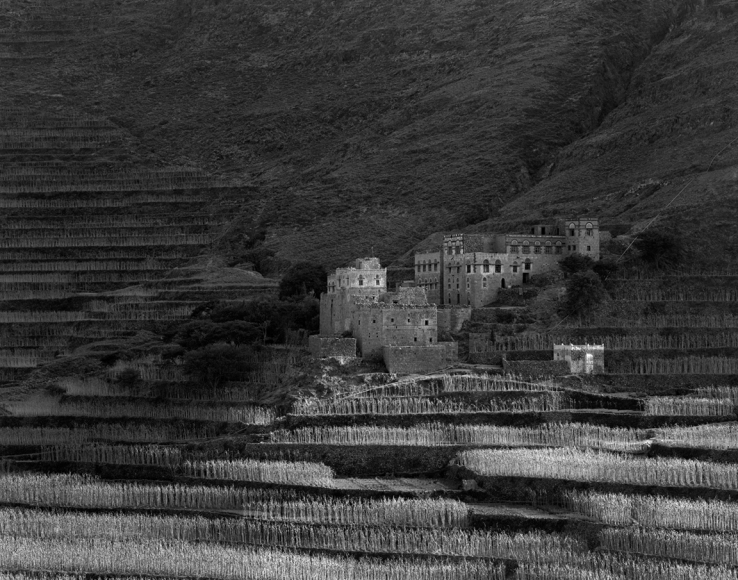 Kurt Markus, Near Al Taweila, Yemen, 1996