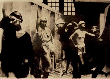 Deborah Turbeville, Bath House, New York, American VOGUE, 1975