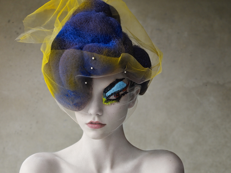 Patrick Demarchelier, Karlie Kloss, Feast for the Eyes, New York, VOGUE, 2009
