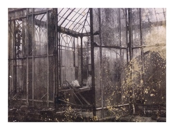Deborah Turbeville, Glass House: Sonia Rykiel, Facade Magazine, Normandy, France, 1978