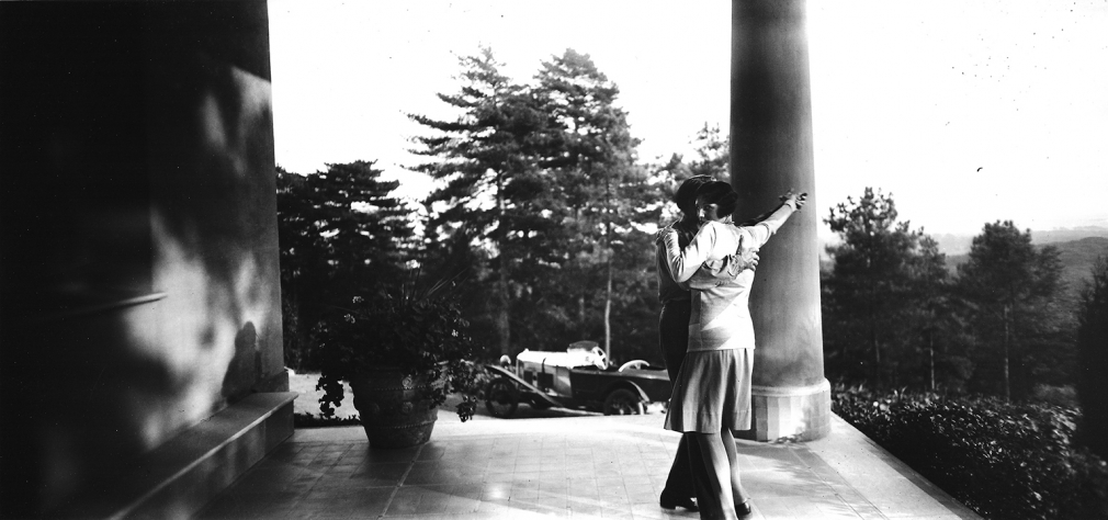 Jacques-Henri Lartigue, Tango: Bibi and Dr. Boucard, 1926