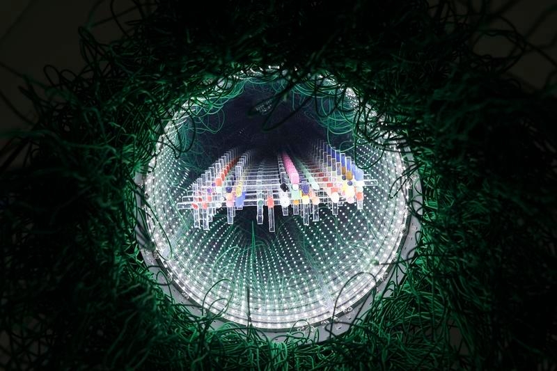 Lee Bul. Untitled (“Infinity” suspended B01-1.1) (detail), 2015. Stainless steel, aluminium, elastic strings, acrylic mirror, two-way acrylic mirror, LED lights, glass mirror, acrylic beads, pearl and steel chain, 244 x 80(diameter) cm. Courtesy of the artist & PKM Gallery.