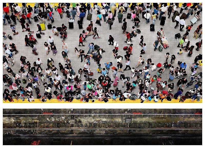 Sangbin IM. Subway 1, 2012. Lambda print/diasec, 32.4 x 177.8 / 88.9 x 177.8 cm