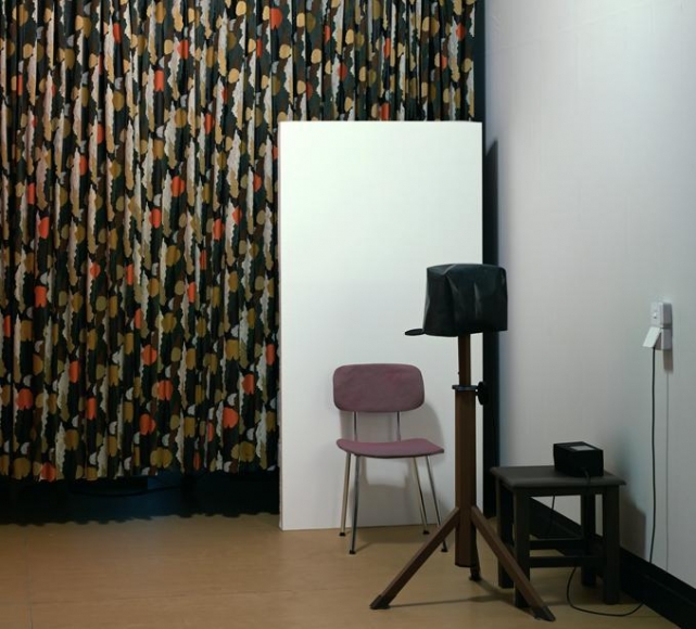 Thomas Demand. Fotoecke / Photobooth. (Edition of 6), 2009. C-print/ diasec, 180 x 198 cm. Courtesy of the artist & PKM Gallery.