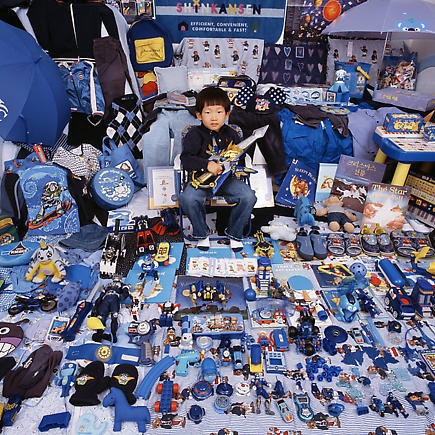 Jeong-mee Yoon. Blue Project - Kihun and His Blue Things, 2007. Chromogenic print, woodenframe, 125 x 125 cm. Courtesy of the artist & PKM Gallery.