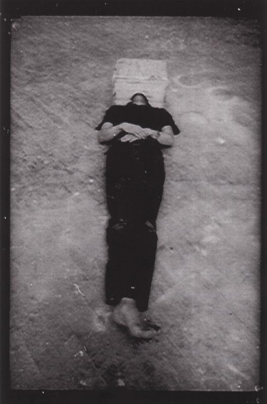 Cody Choi. Untitled Photo 01, 1992. Color print, 22 x 28 cm. Courtesy of the artist & PKM Gallery.