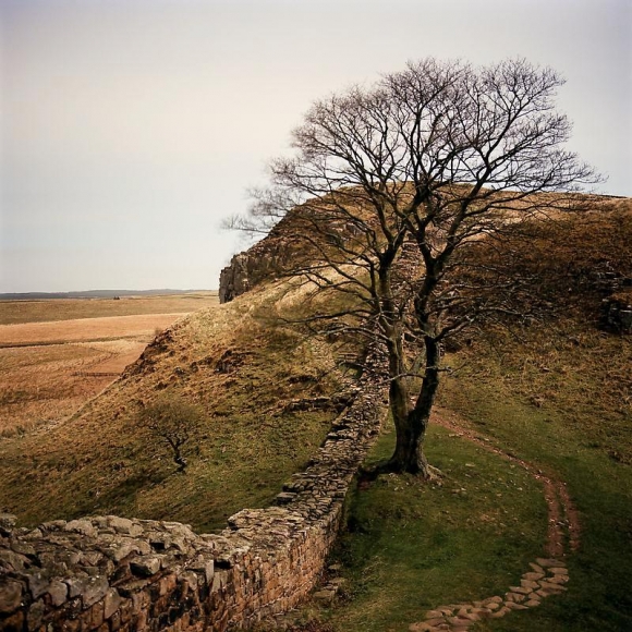Darren Almond. Fullmoon@Wall, 2007. C-print mounted onto aluminium, 128 x 128 cm (framed).