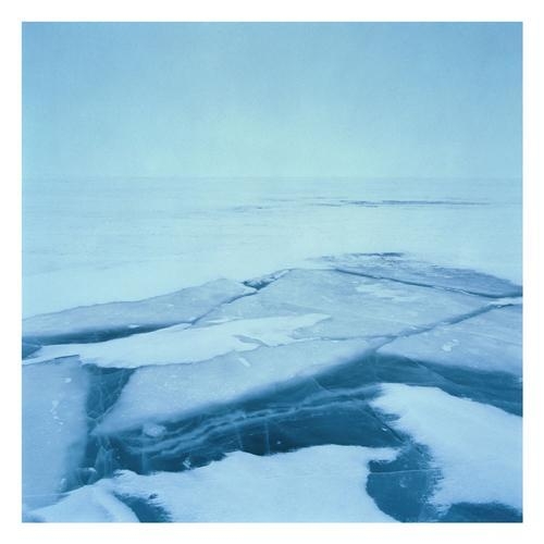 Darren Almond. Arctic Plate. 7 (Edition of 5), 2003. C-print face mounted onto glass, 79 x 79 cm. Courtesy of the artist & PKM Trinity Gallery.