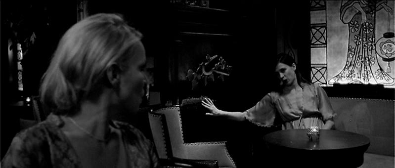 Jesper Just. A Vicious Undertow (Ed. 7 + 2AP). Super 16mm transferred to HD video and DVD, black and white, sound, 10:00 min. Courtesy of the artist & PKM Gallery.