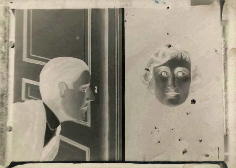 René Magritte - L’Espion, 1928 ; Bruce Silverstein Gallery