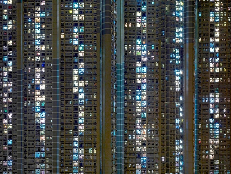 Michael Wolf - Night #23, 2007 | AIPAD 2019 | Bruce Silverstein Gallery