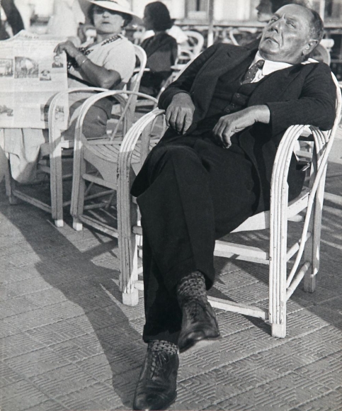 Lisette Model - Promenade des Anglais, Nice, 7 August, 1934 Gelatin silver print. 13 1/2 x 10 7/8 inches ; Bruce Silverstein Gallery