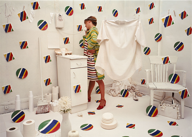 Sandy Skoglund - Accessories, 1979 | Bruce Silverstein Gallery