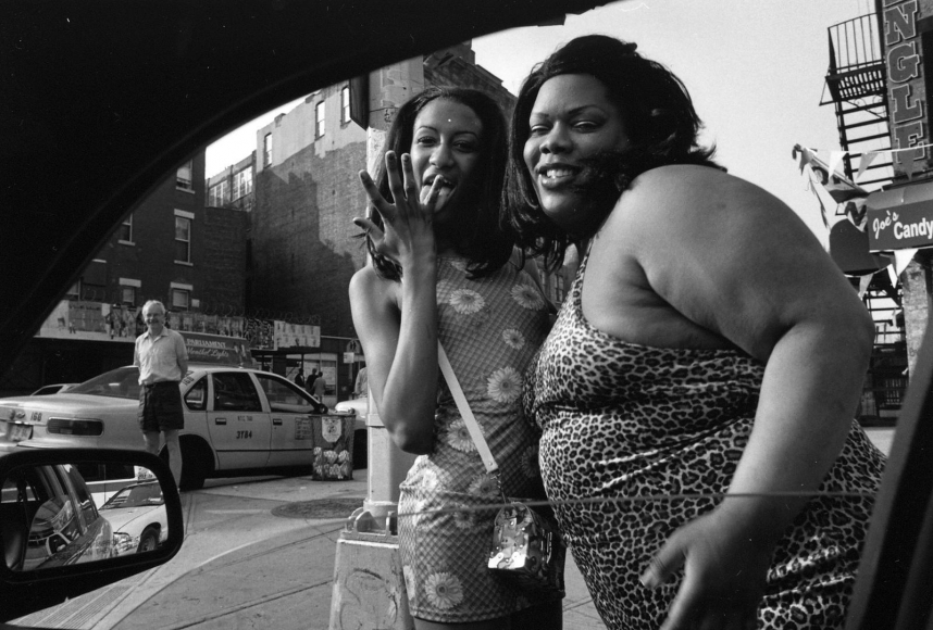 Ryan Weideman - Untitled (Out My Taxi, #193) Gelatin silver print 16 x 20 in. (40.64 x 50.8 cm) ; Bruce Silverstein Gallery