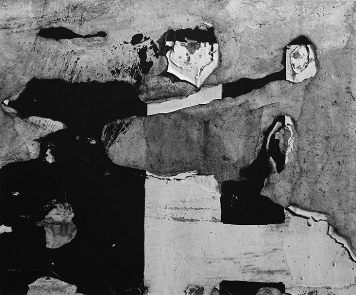 Aaron Siskind Chicago 45, 1952 Gelatin silver print 19 1/4 x 23 3/8 inches