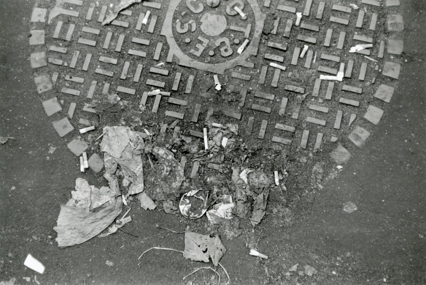 Walker Evans - Debris on a Manhole Cover, New York, 1968 | Bruce Silverstein Gallery