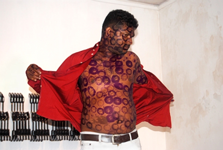 Bandu Manamperi Perforated Body (Performance Still)