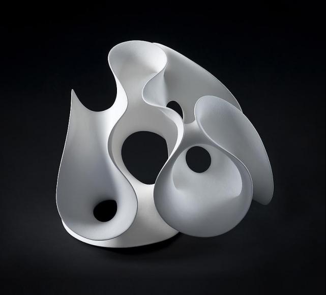 Winding stoneware 20" x 16.5" x 17"