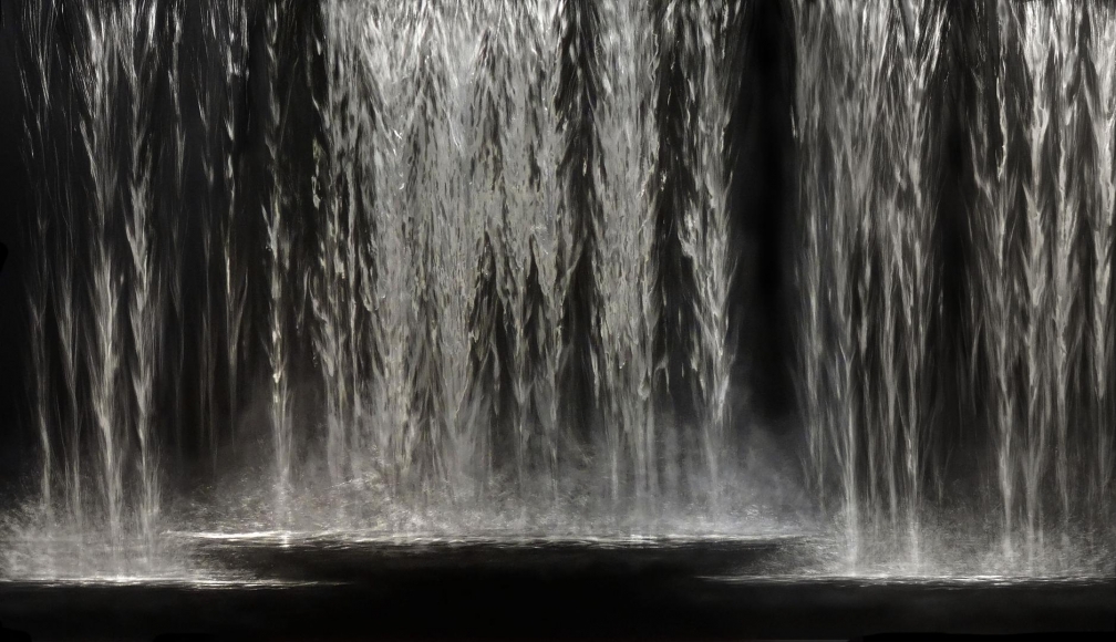 Flow incised painted aluminum