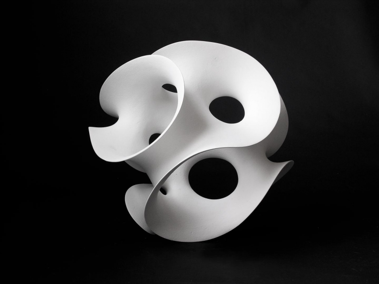 Medium Loop stoneware