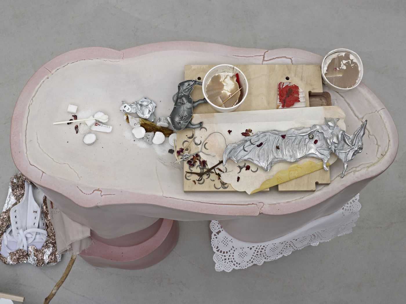 Helen Marten, Candy Mandible Mrs, 2014 (detail)