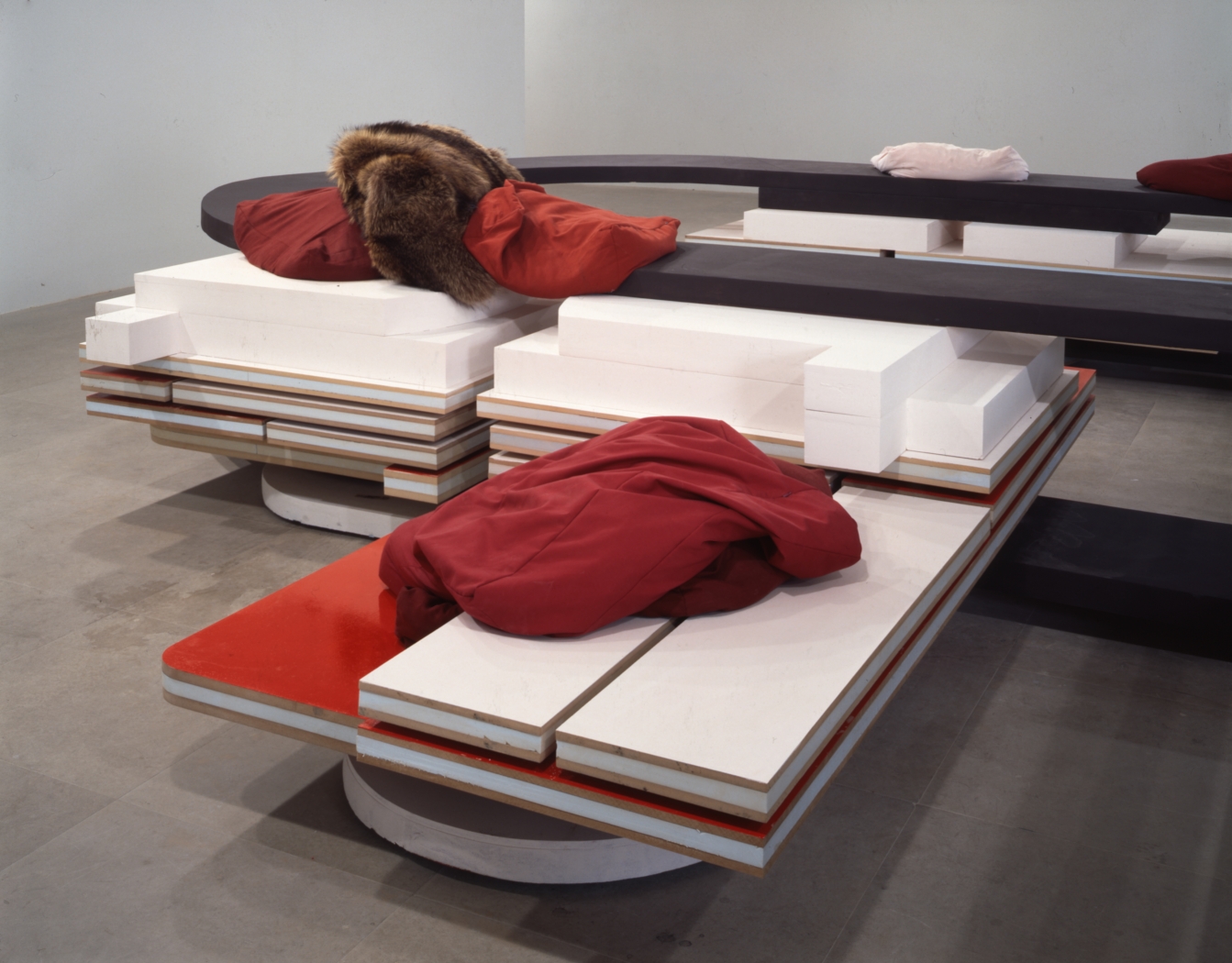 Installation view, Plugged and Unplugged, Greene Naftali, New York, 1996
